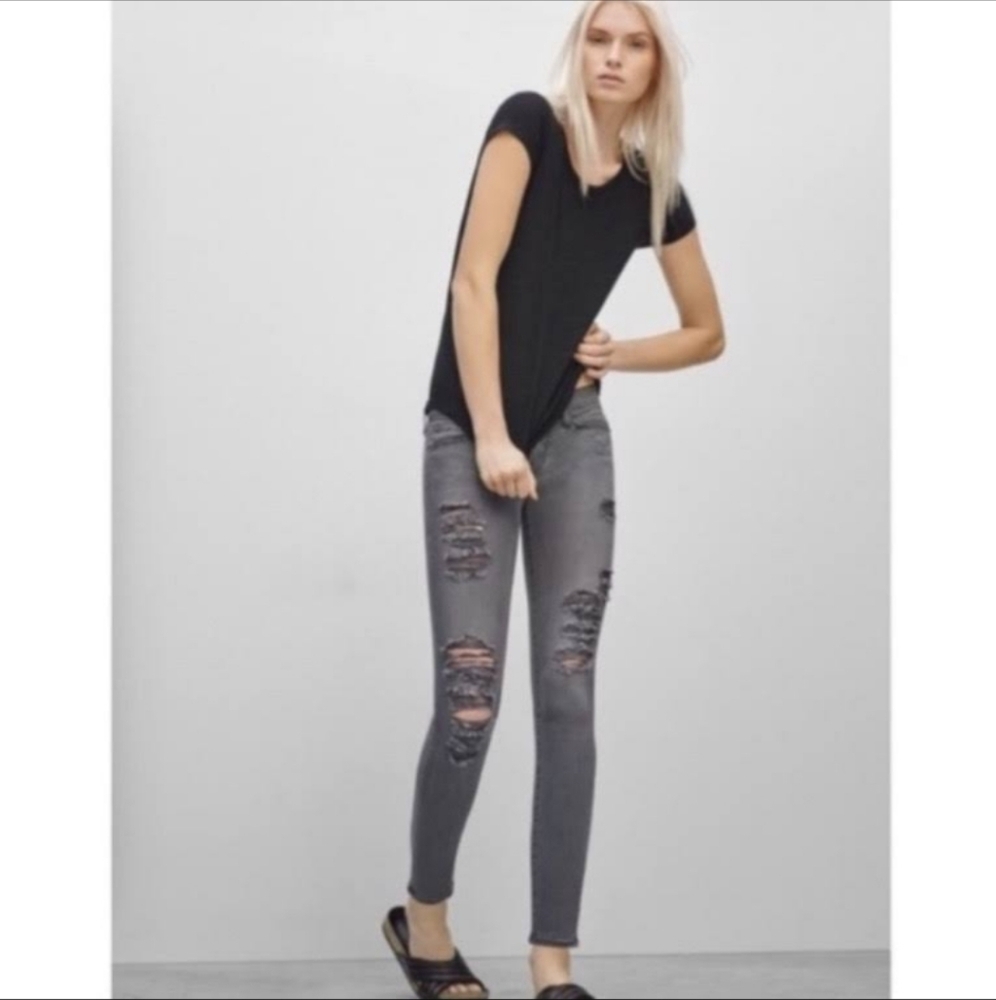 FRAME Denim Le Skinny de Jeanne in Gray Shred Size 28